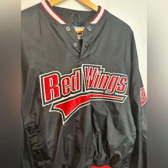Vintage 90’s Starter Detroit Redwings Pullover - Picture 2 of 11